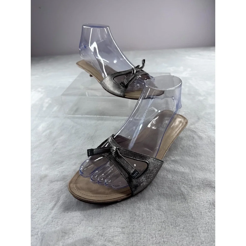 Tod's Heel Sandals Women 38 Silver Metallic Pewter Leather Bow Slip-On Comfort‎